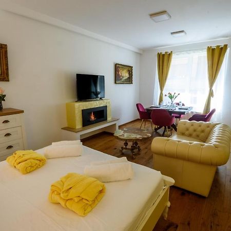 Ultracentral Luxury Apartment Cluj-Napoca Buitenkant foto