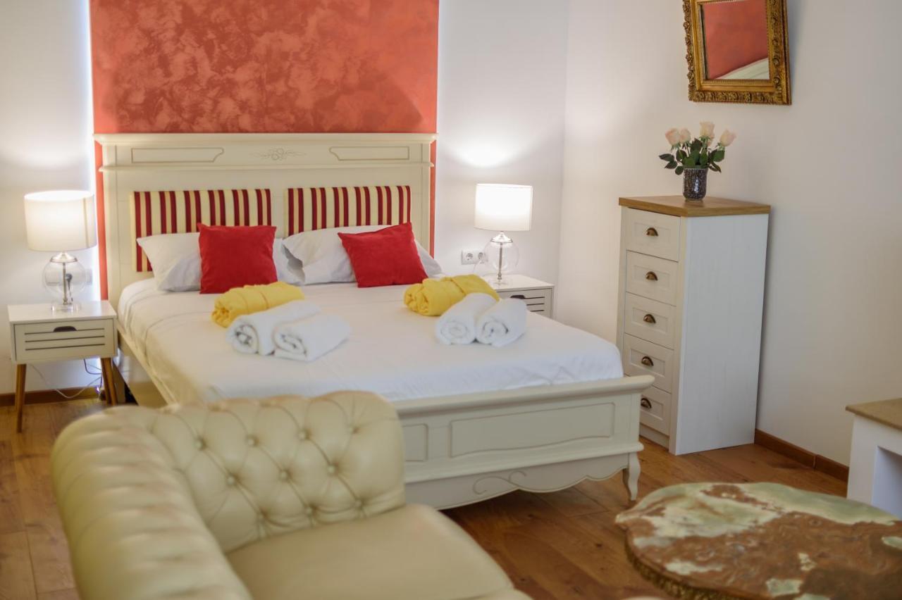 Ultracentral Luxury Apartment Cluj-Napoca Buitenkant foto