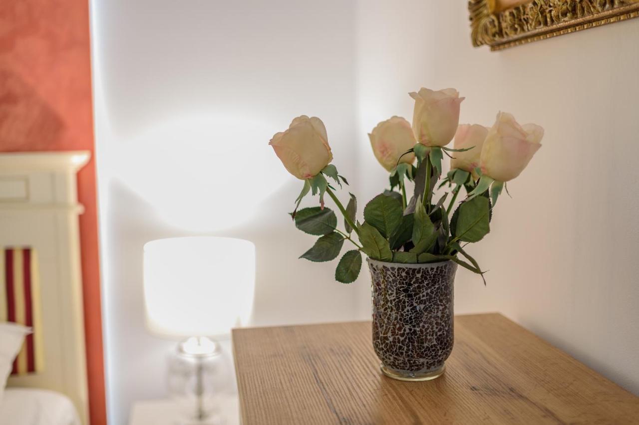 Ultracentral Luxury Apartment Cluj-Napoca Buitenkant foto