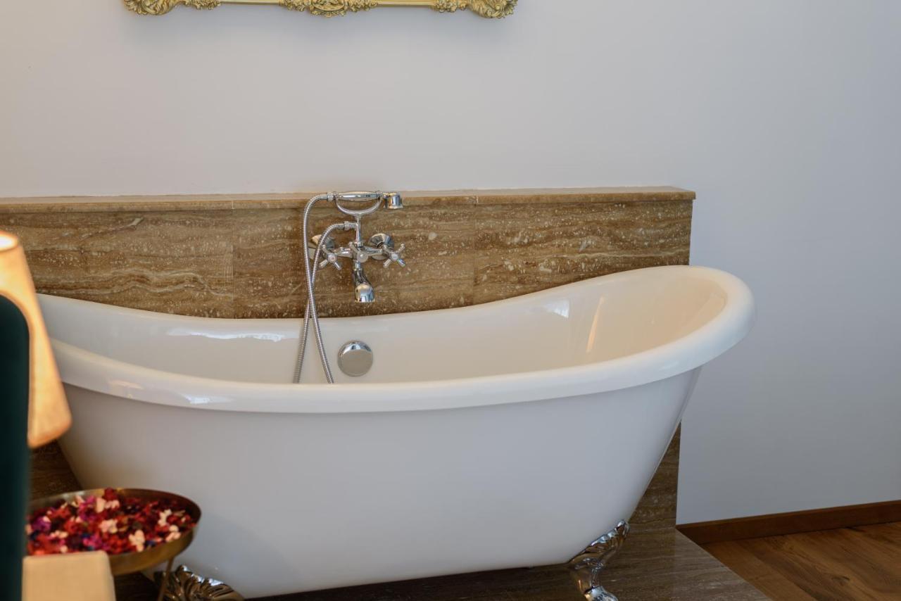 Ultracentral Luxury Apartment Cluj-Napoca Buitenkant foto