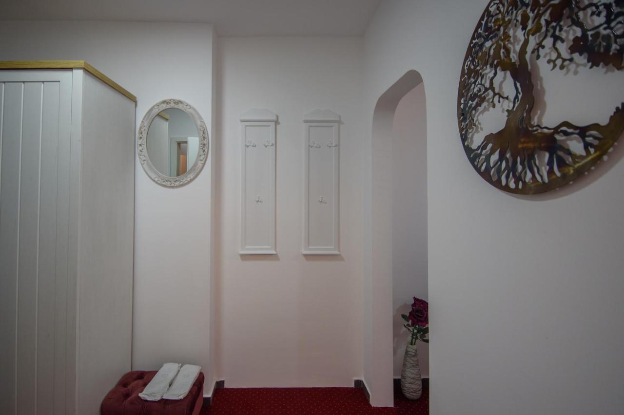 Ultracentral Luxury Apartment Cluj-Napoca Buitenkant foto
