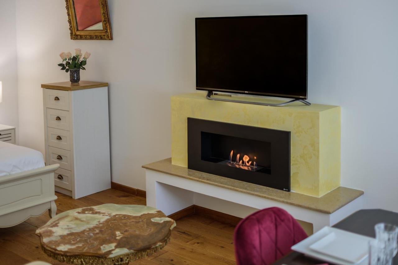 Ultracentral Luxury Apartment Cluj-Napoca Buitenkant foto