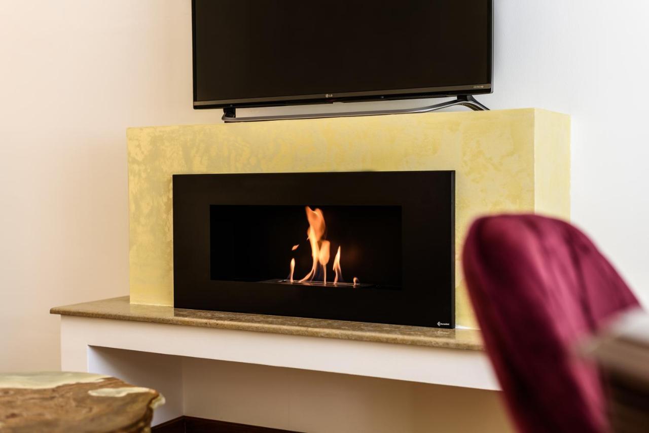 Ultracentral Luxury Apartment Cluj-Napoca Buitenkant foto